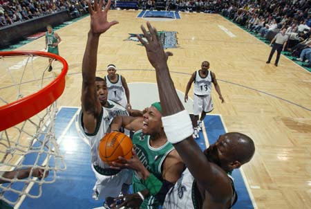 与原生铝相 与原生铝相